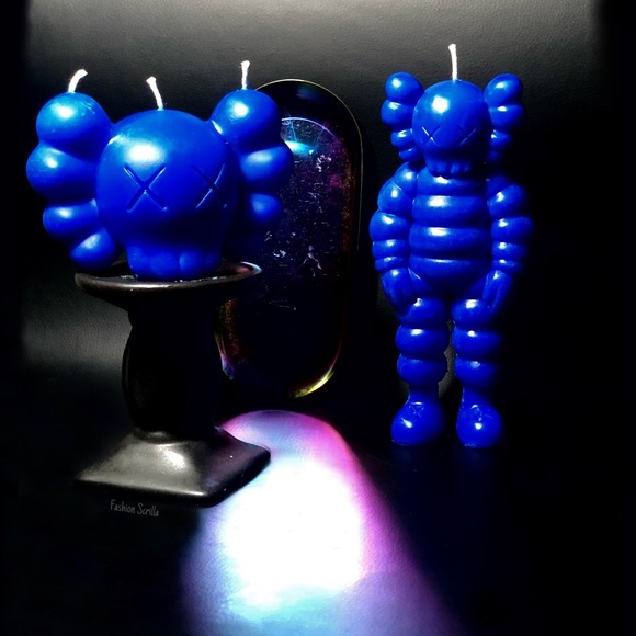 Designer Art Hand Poured Custom Kaws Candle - Picture 9 of 13